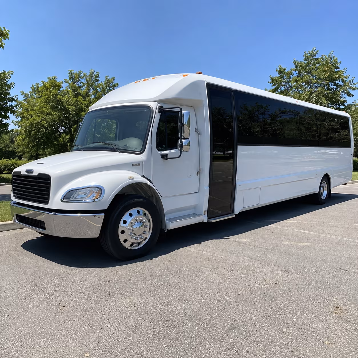 bloomington private shuttles for wedding pickups and drop offs in bloomington