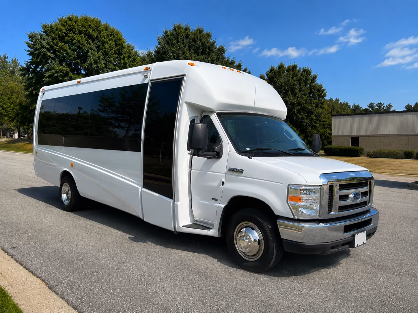 how the type of bus changes the price in st paul minnesota