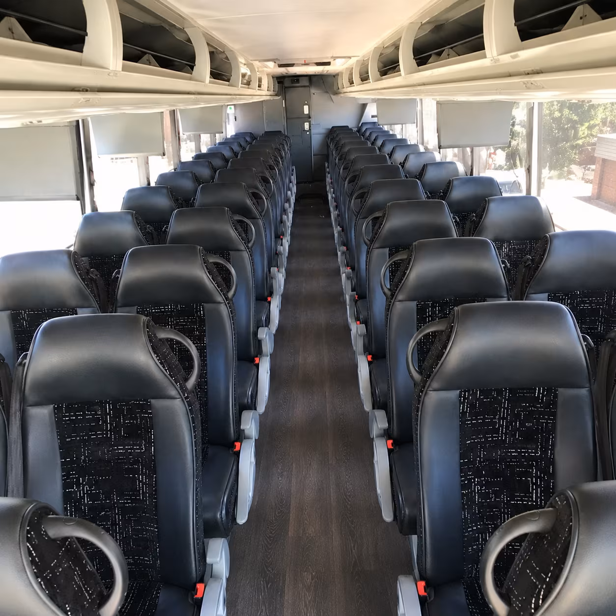 let stpaulcharterbuscompany com handle the ride to como park zoo conservatory