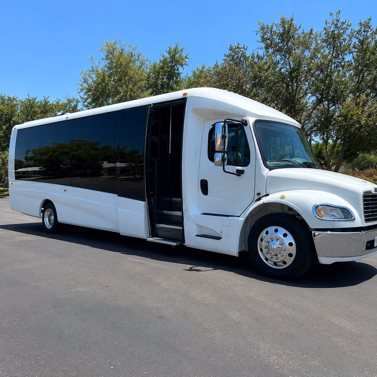 plymouth bus rentals
