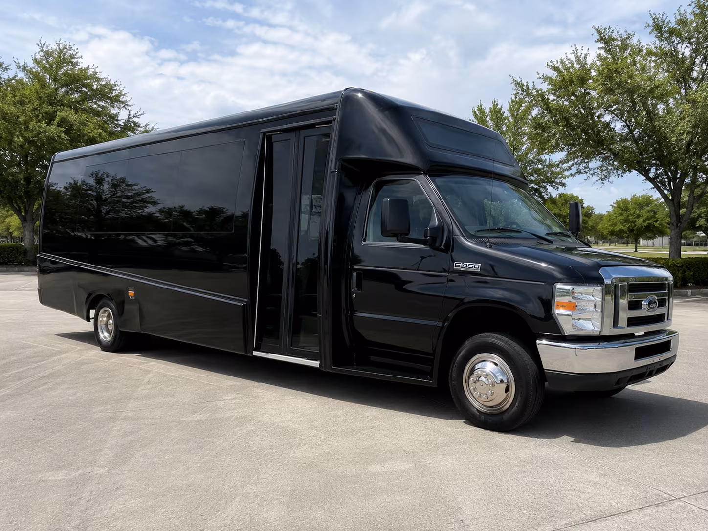plymouth employee shuttle buses in plymouth for every company