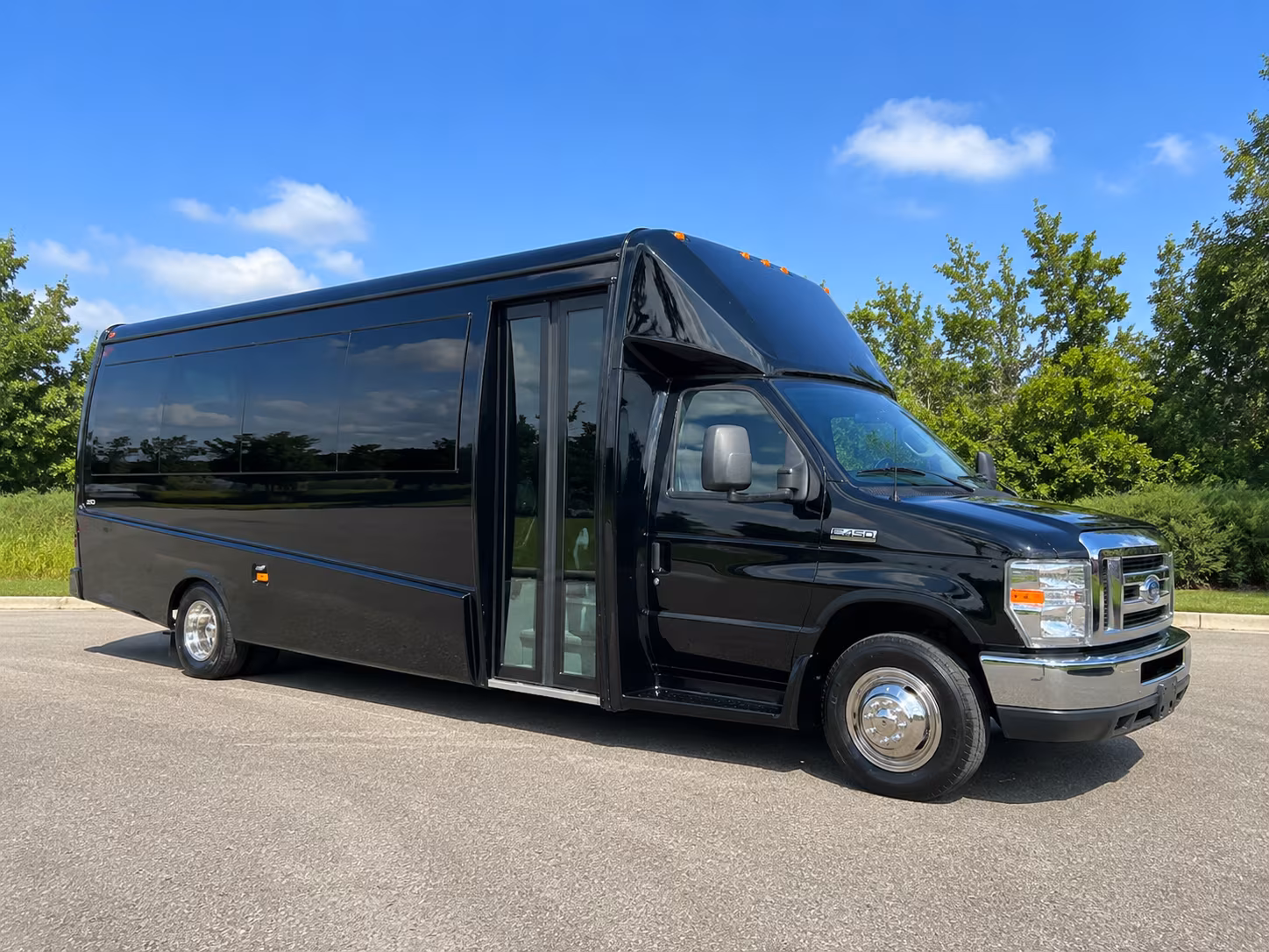 plymouth get your players and fans to the game on time with a plymouth charter bus