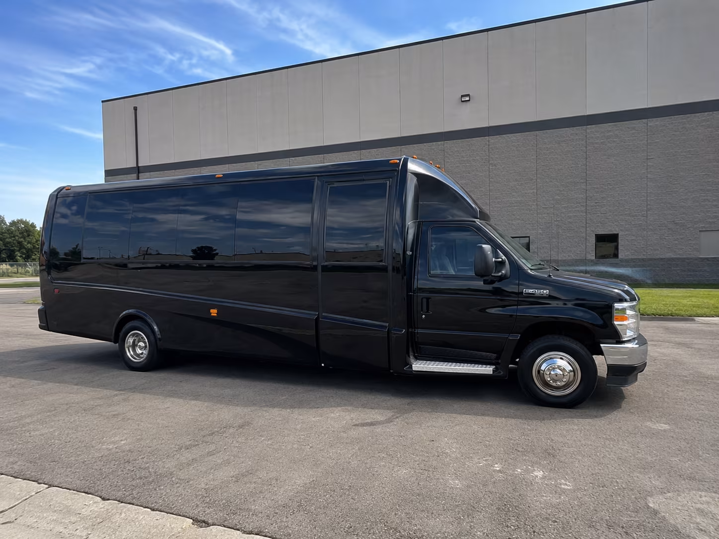 shuttle your guests between downtown hotels and historic venues with ease