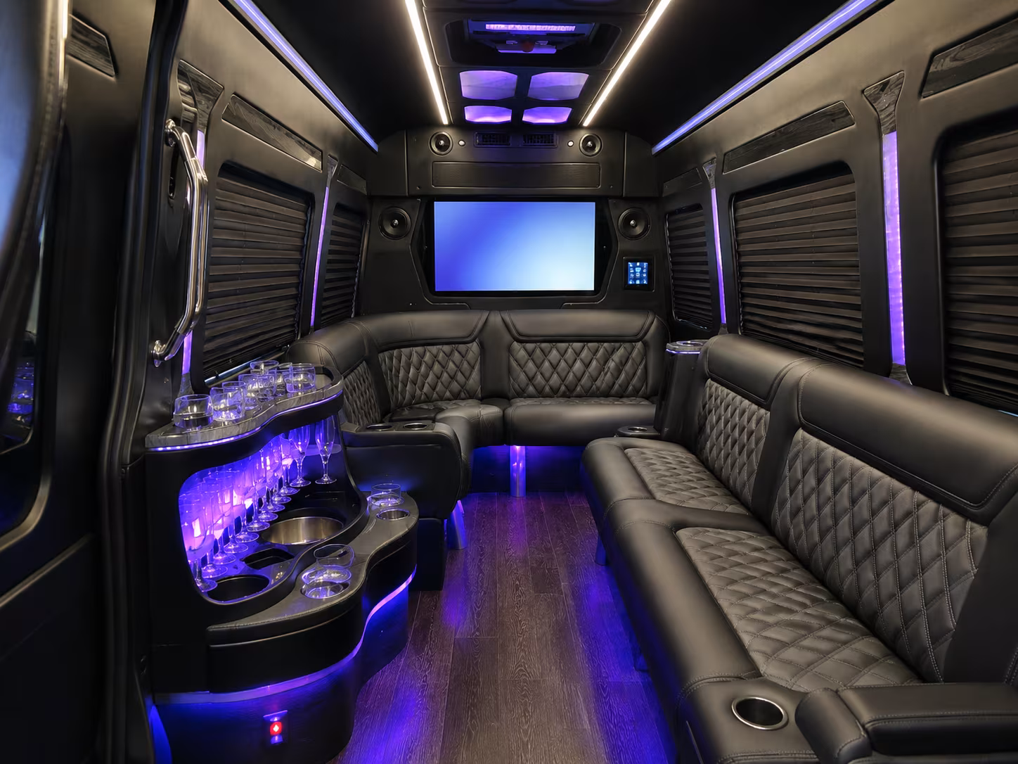 stpaulcharterbuscompany com puts casino runs fargo trips and regional travel within easy reach